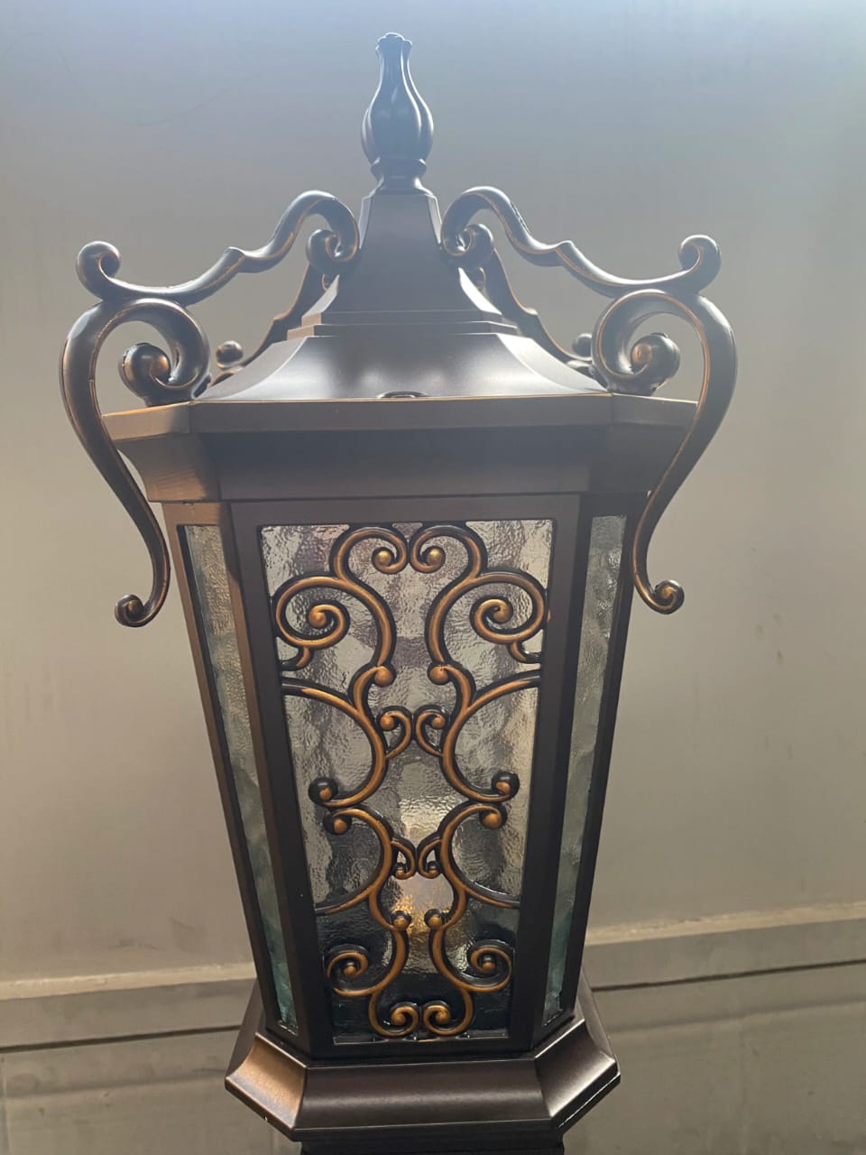 European Style Retro Gate Light