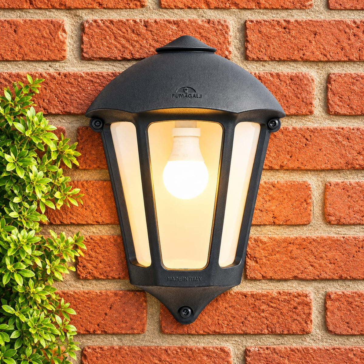 GIULIO Half Wall Light (Made in Italy)