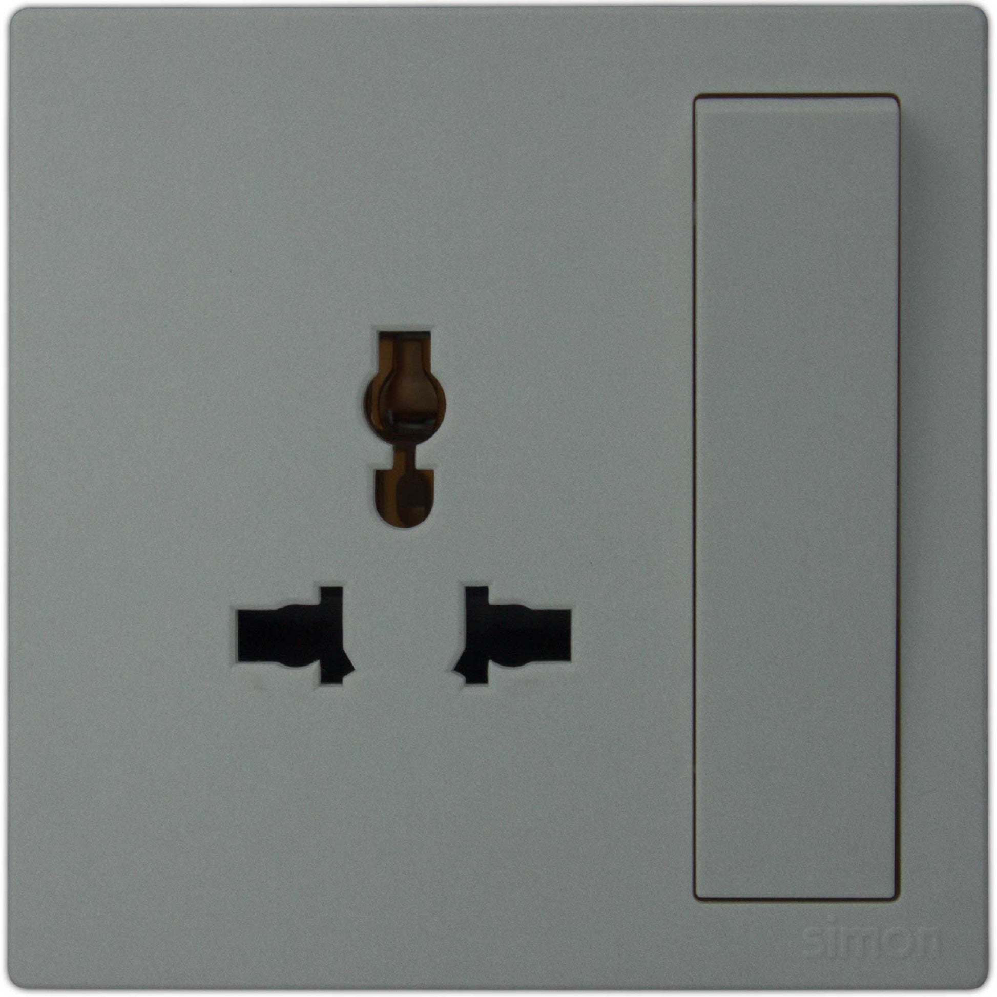 Simon Multi plug socket