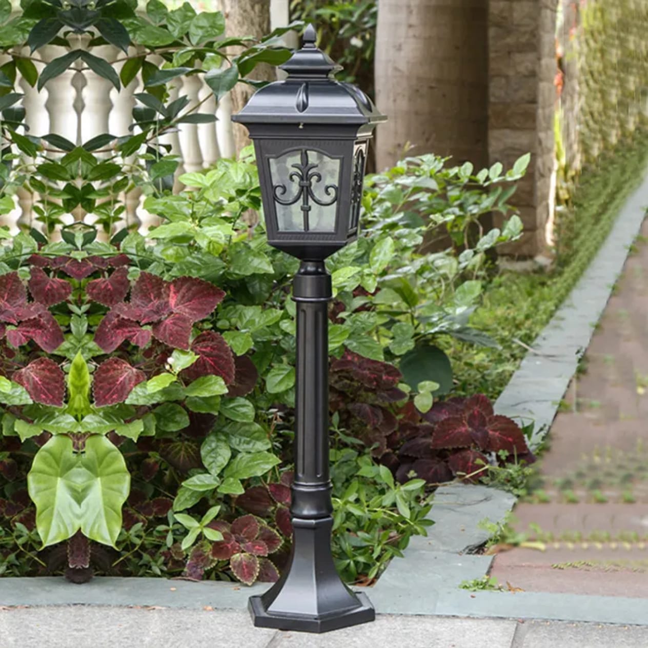 Classic European Style Bollard Light Waterproof IP65