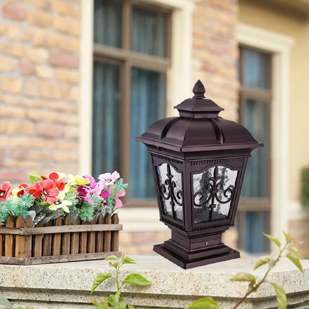 Classic European Style Gate Light (Antique Copper)