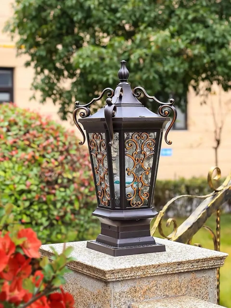 European Style Retro Gate Light