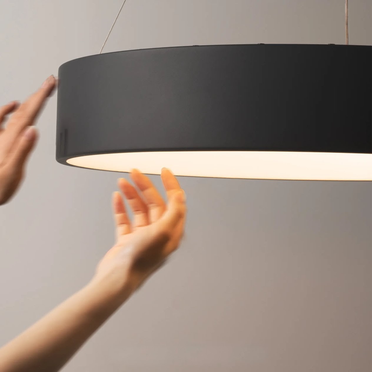 Modern Round Aluminum Chandelier (9085-Round Black)