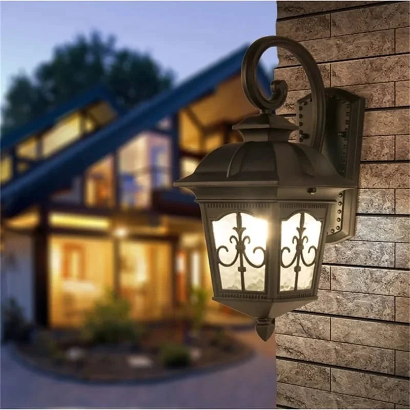 Classic Style Retro Outdoor Waterproof Wall Light IP54