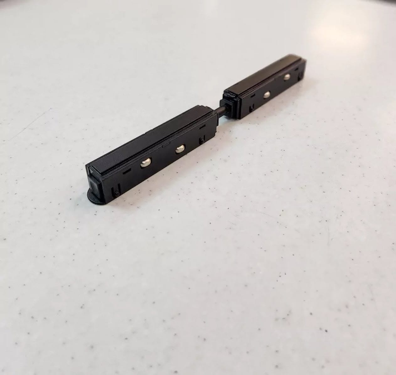 Magnetic Track Flexible Connector