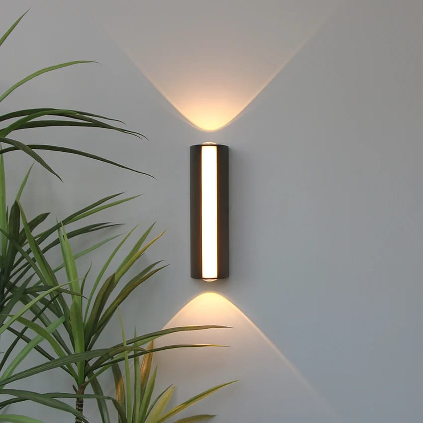 Modern 3-Sides Luminesce LED Outdoor Wall Light