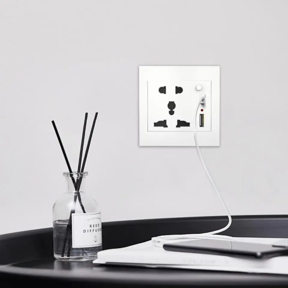 2.1A Dual USB Wall Socket